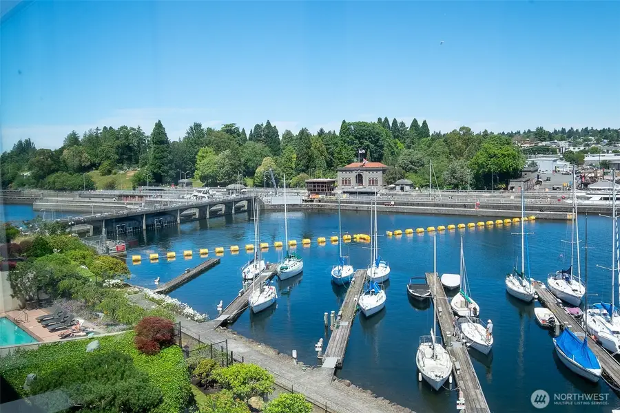 3100 W Commodore Way #305, Seattle, WA 98199 - #2