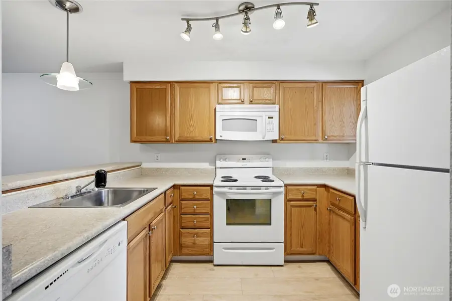 25131 98th Place S #B205, Kent, WA 98030 - #3