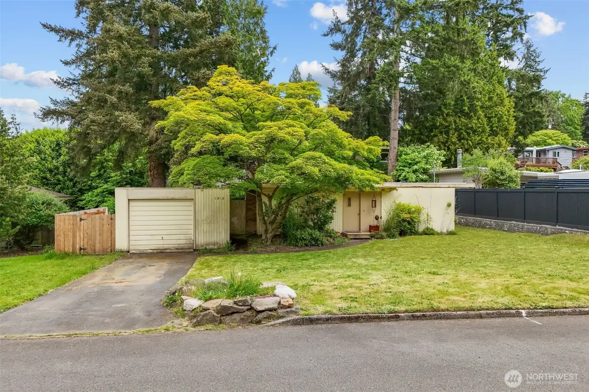 1212 146th Avenue Se, Bellevue, WA 98007 - #1