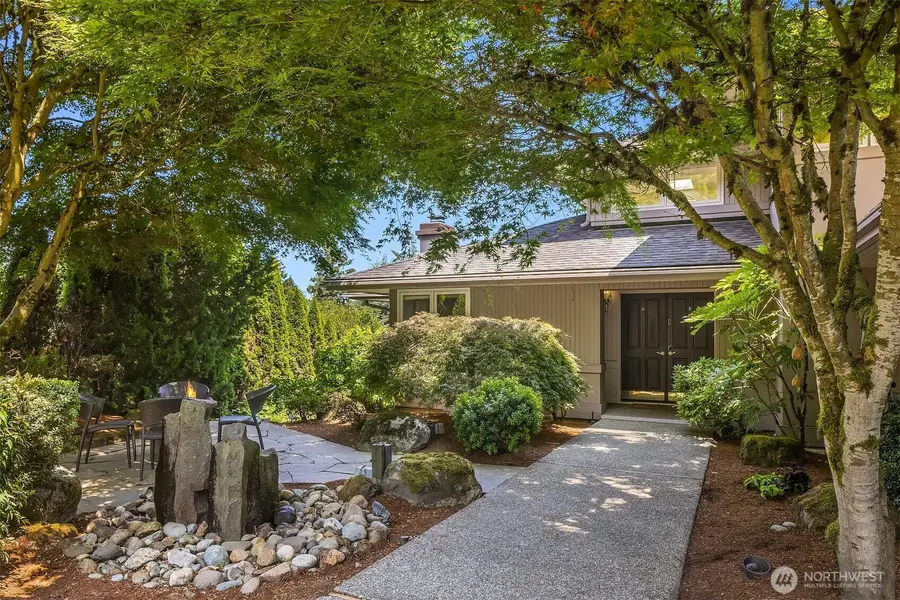 7066 92nd Avenue Se, Mercer Island, WA 98040 - #3