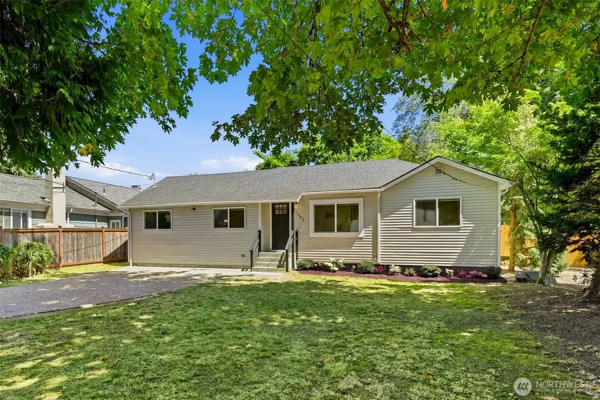 12042 14th Avenue Ne, Seattle, WA 98125 - #1