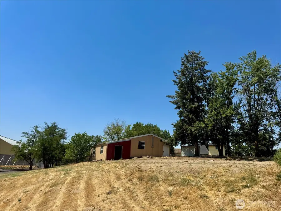 316 E 2nd Street, Prescott, WA 99348 - #2