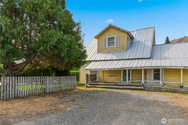 5601 Airport Road, Cashmere, WA 98815