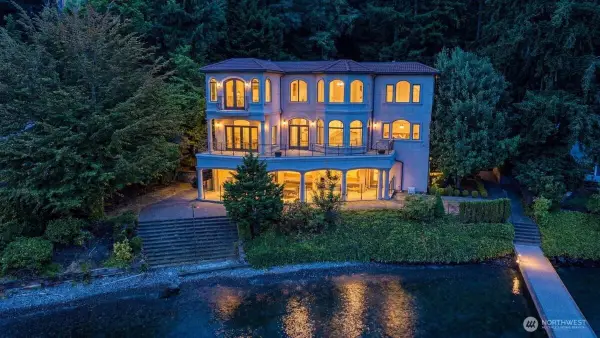 1465 Evergreen Point Road, Medina, WA 98039