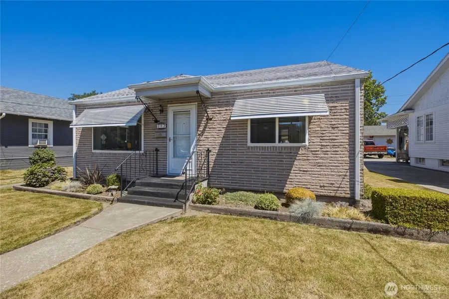 212 L Street Se, Auburn, WA 98002 - #3