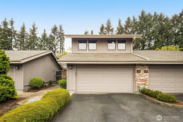 14226 NE 2nd Place #65, Bellevue, WA 98007