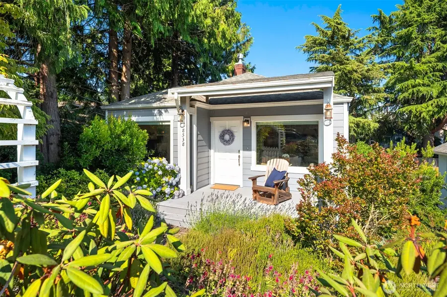 8538 19th Avenue Nw, Seattle, WA 98117 - #2