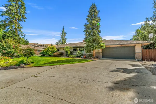 1677 Eastmont Avenue, East Wenatchee, WA 98802