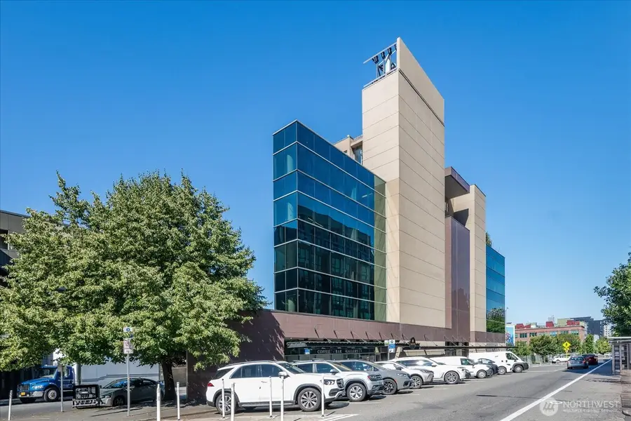 2125 Western Avenue #3, Seattle, WA 98121 - #2