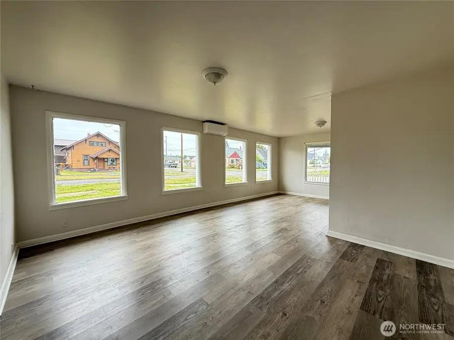 519 28th Street, Hoquiam, WA 98550 - #3