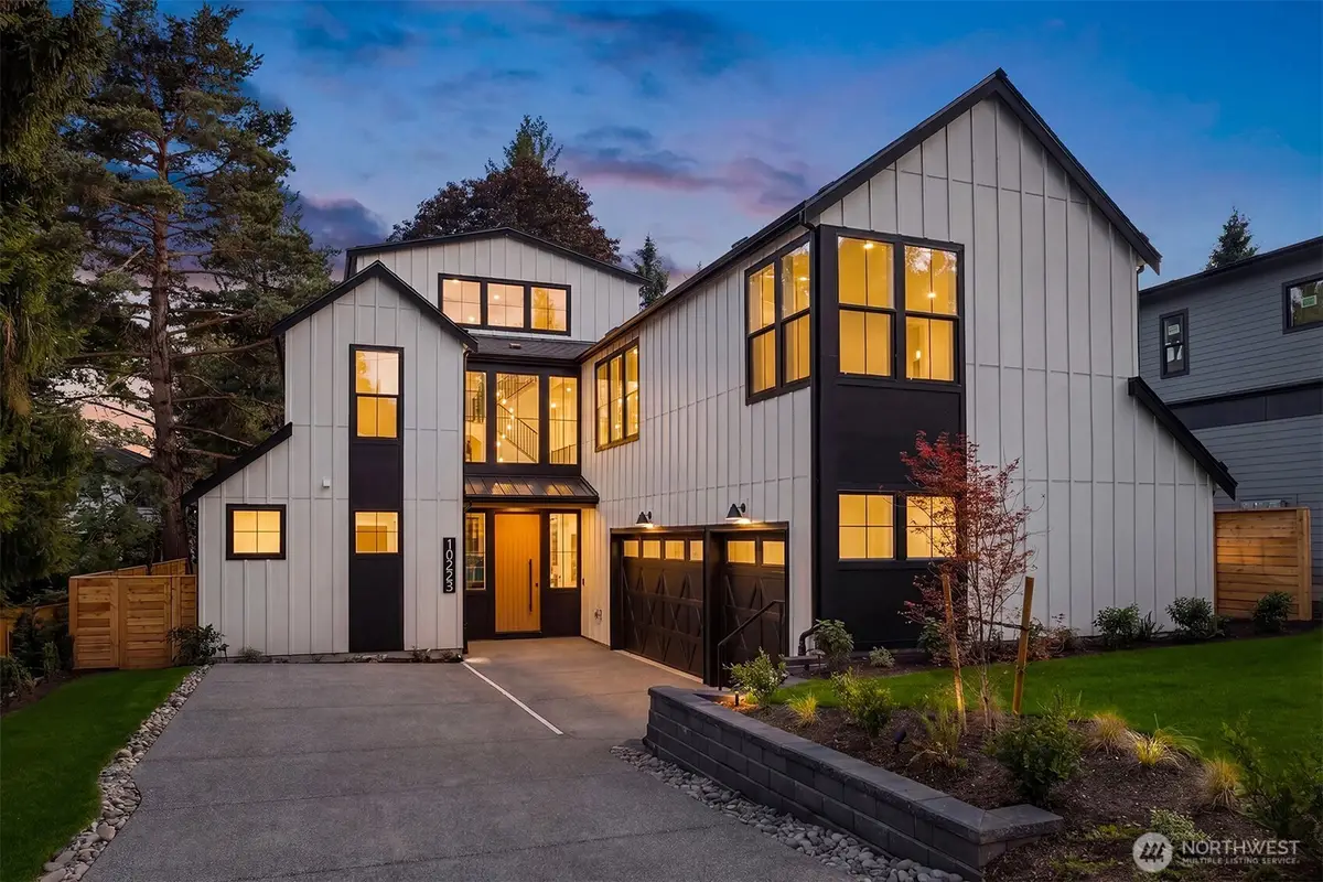 10223 NE 24th Street, Bellevue, WA 98004 - #1