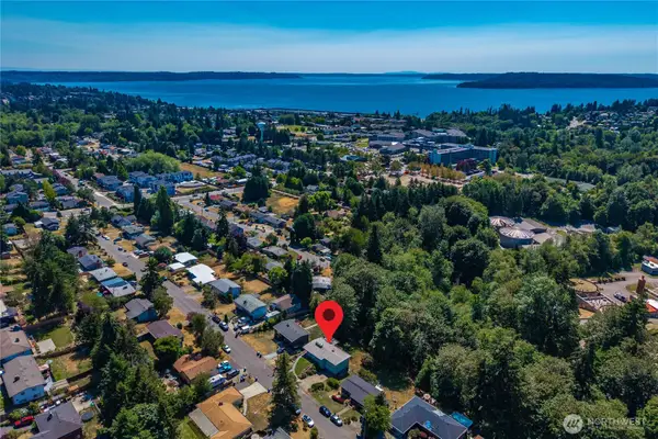 21239 14th Avenue S, Des Moines, WA 98198