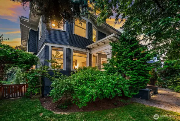 403 18th Avenue E, Seattle, WA 98112