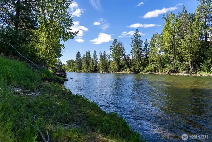 821 Riverside Street, Winthrop, WA 98862 - #2