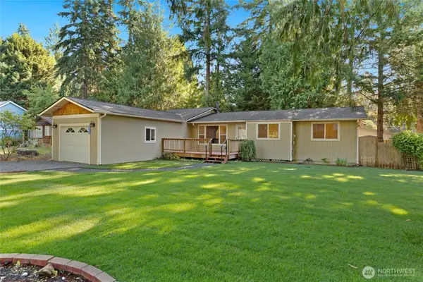 8060 Ne Seawind Ave, Poulsbo, WA 98370
