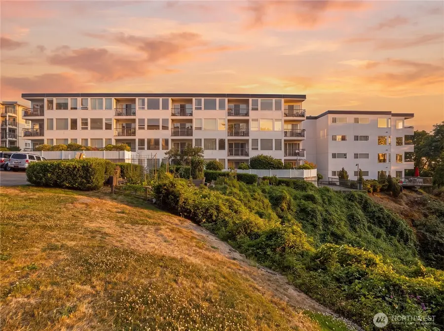 1111 S Atlantic Street #408, Seattle, WA 98134 - #2
