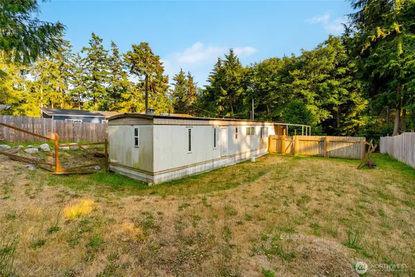 590 Ocean View Drive, Oak Harbor, WA 98277