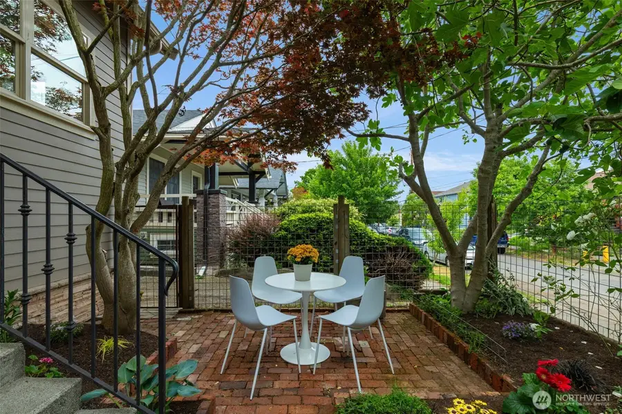 525 27th Avenue, Seattle, WA 98122 - #3