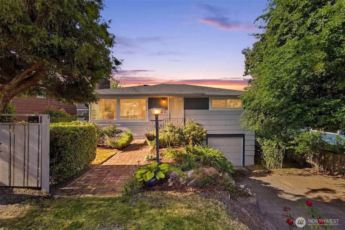 8432 S 121st Street, Seattle, WA 98178 - #1