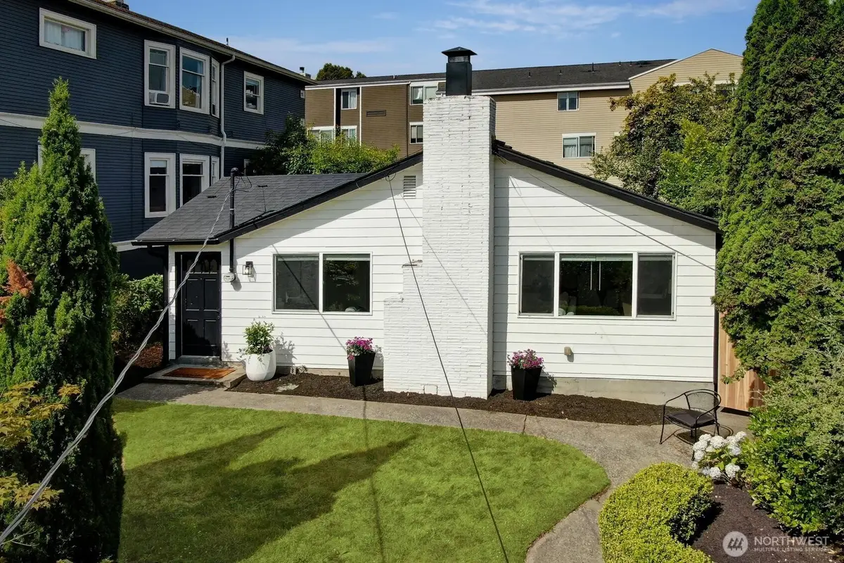2353 Federal Avenue E, Seattle, WA 98102 - #1