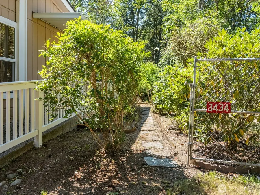 3434 N Mission Rd W, Bremerton, WA 98312 - #3