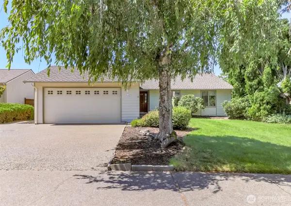 17229 160th Avenue Se, Renton, WA 98058