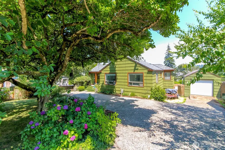 10082 Des Moines Memorial Drive S, Seattle, WA 98168 - #2
