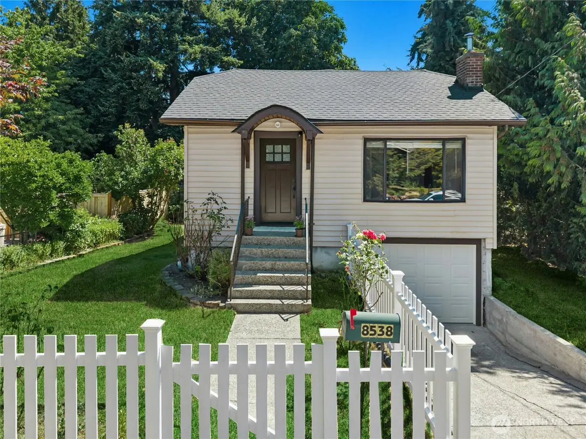 8538 Ashworth Avenue N, Seattle, WA 98103 - #1