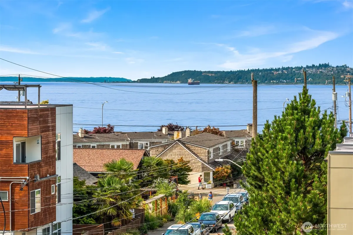 2454 55th Avenue Sw #A, Seattle, WA 98116 - #1