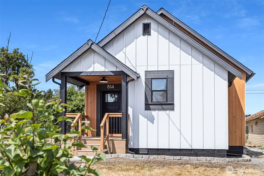 814 26th Street #1, Anacortes, WA 98221 - #2