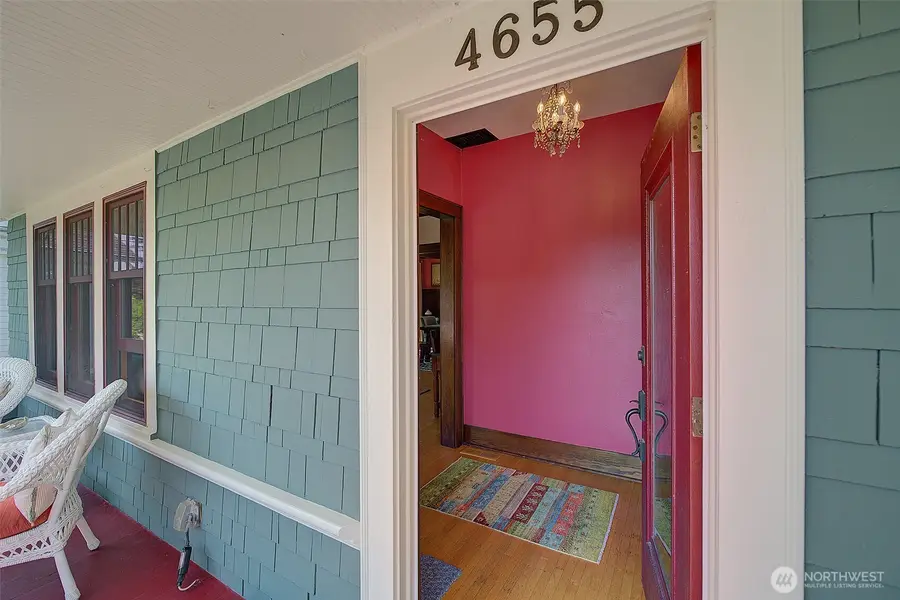 4655 Eastern Avenue N, Seattle, WA 98103 - #2