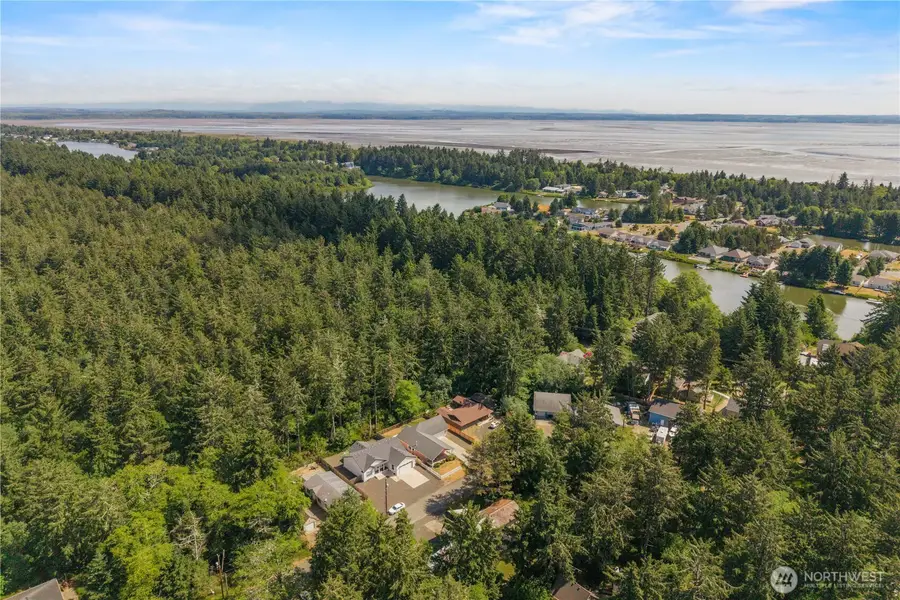 378 Eridani Loop Se, Ocean Shores, WA 98569 - #2