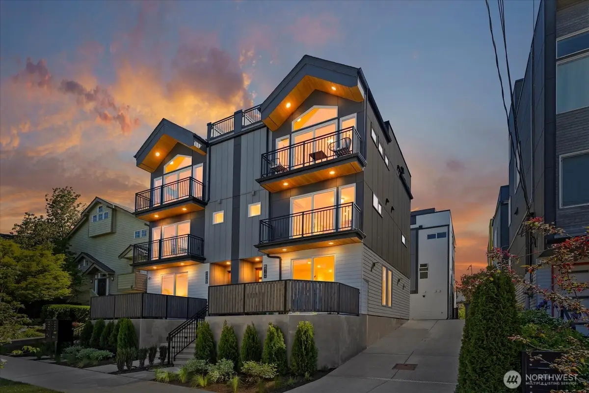4416 Corliss Avenue N, Seattle, WA 98103 - #1