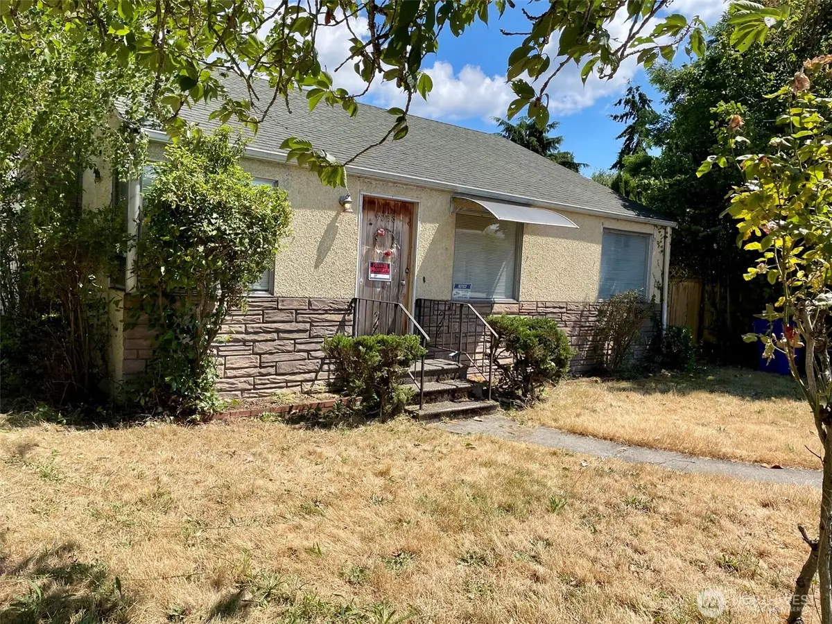 9058 Wallingford Avenue N, Seattle, WA 98103 - #1