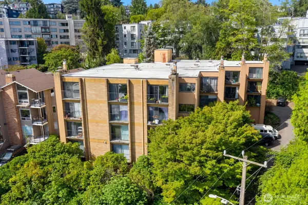 3710 25th Place W #405, Seattle, WA 98199