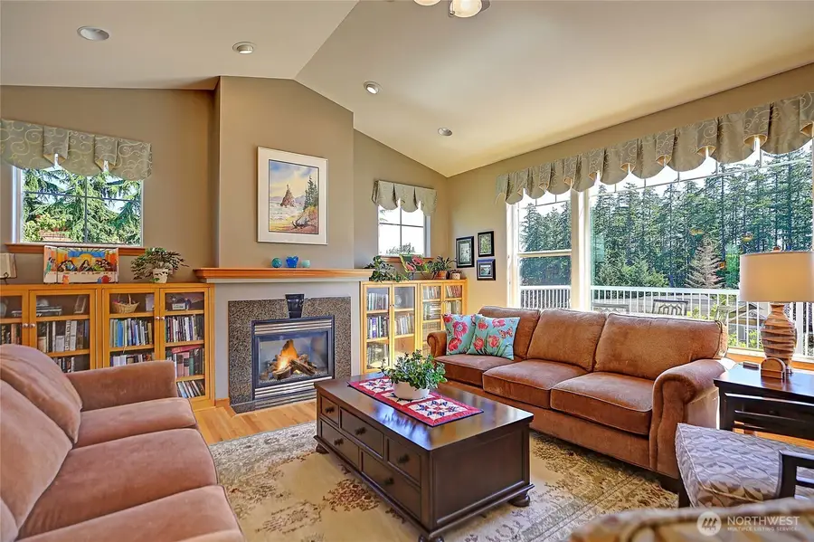 28 Zurich Court, Camano Island, WA 98282 - #2