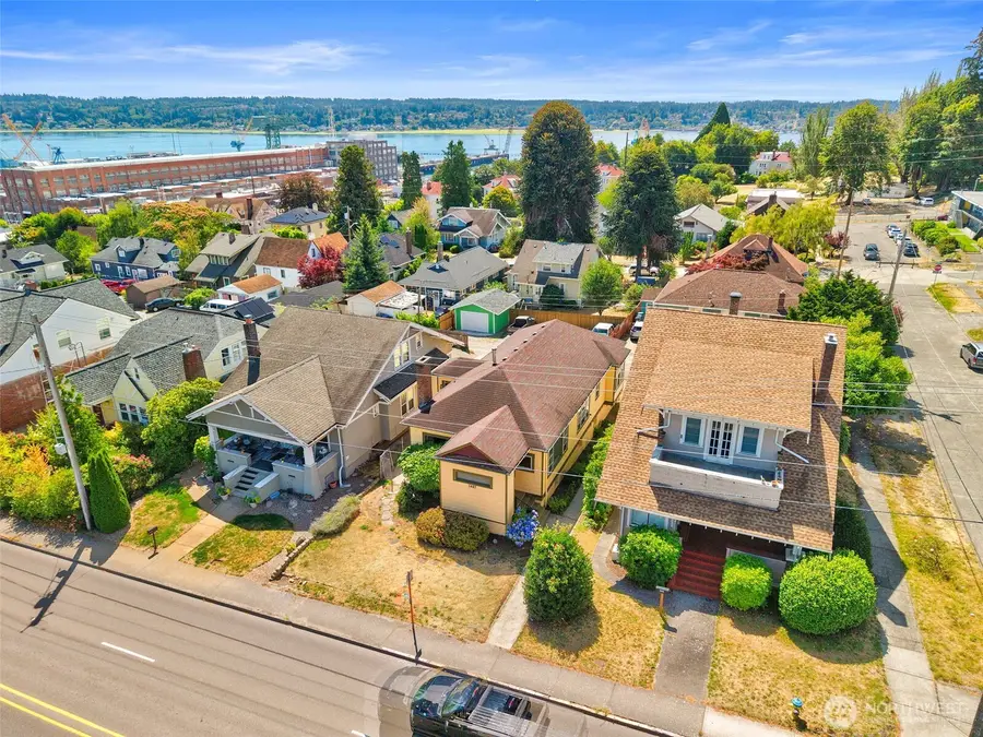1427 Burwell Street, Bremerton, WA 98337 - #2