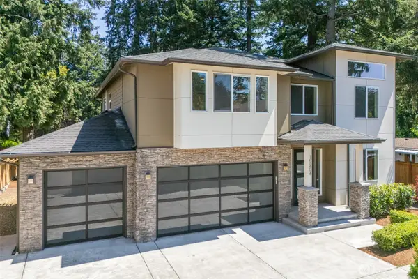 15204 Greenwood Avenue N, Shoreline, WA 98133