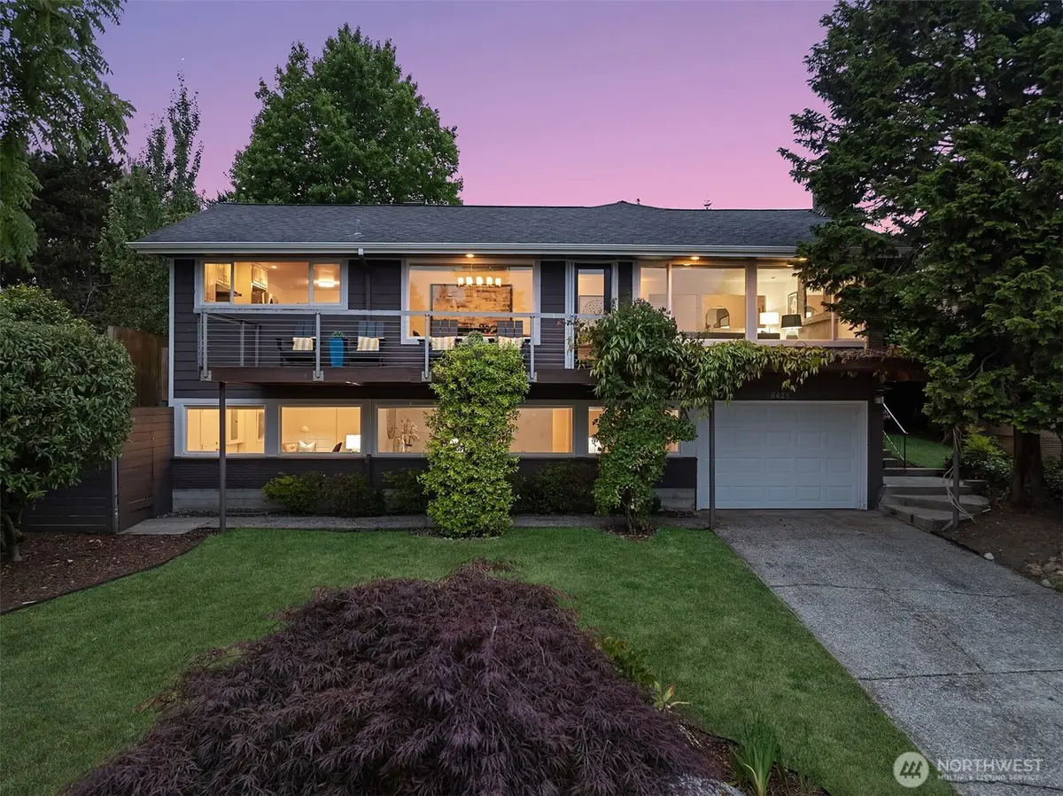 6425 Hampton Road S, Seattle, WA 98118 - #1