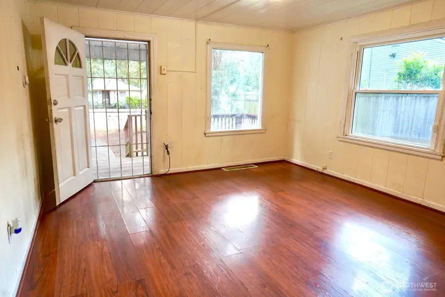 14040 Ashworth Avenue N, Seattle, WA 98133 - #3