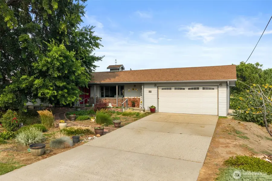 113 N Nile Avenue, East Wenatchee, WA 98802 - #2