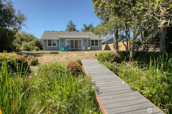 998 Point Brown Avenue Se, Ocean Shores, WA 98569