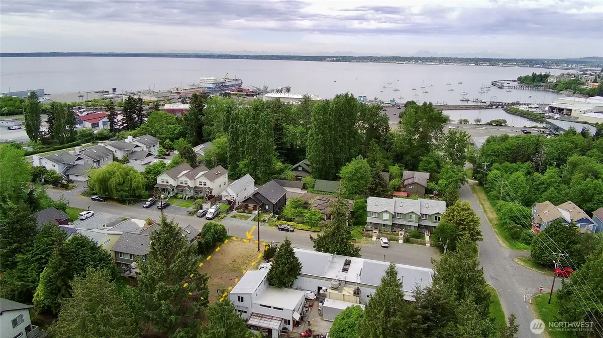 542 Donovan Avenue #6-7, Bellingham, WA 98225 - #1
