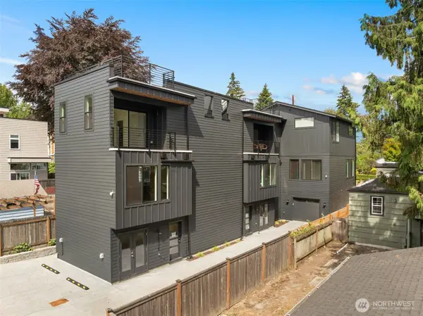 10331 Ashworth Avenue N, Seattle, WA 98133
