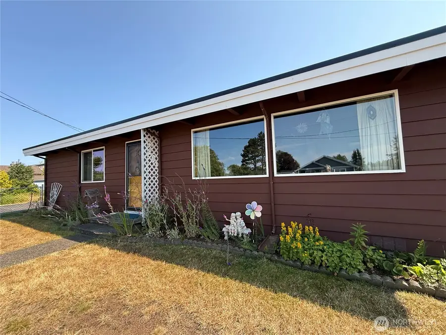 201 W Seattle Avenue, Westport, WA 98595 - #3