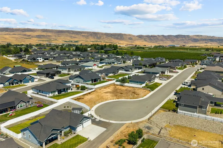 2571 Paisley Street Se #Lot 32, East Wenatchee, WA 98802 - #2