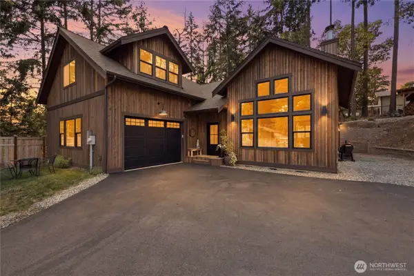 7513 182nd Ave E, Bonney Lake, WA 98391