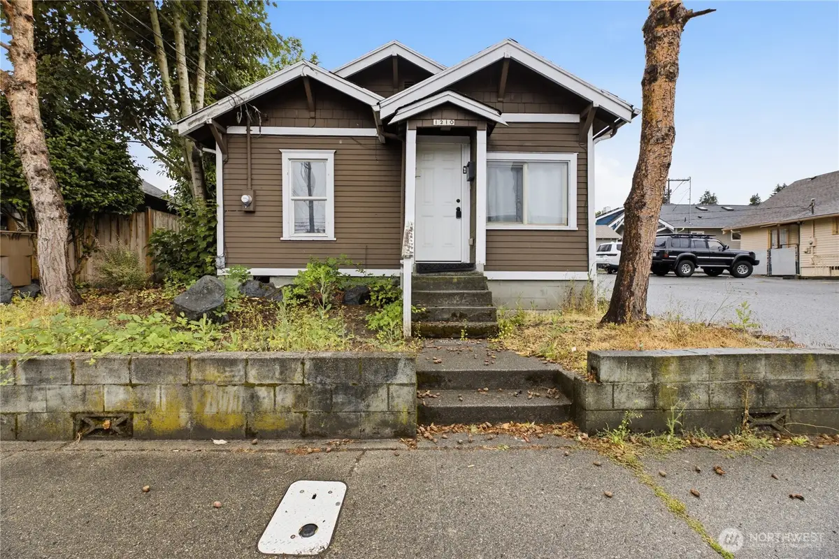 1210 S Union Avenue, Tacoma, WA 98405 - #1