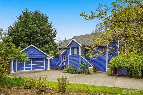 9602 NE 35th Place, Clyde Hill, WA 98004