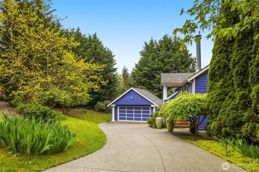 9602 NE 35th Place, Clyde Hill, WA 98004 - #2